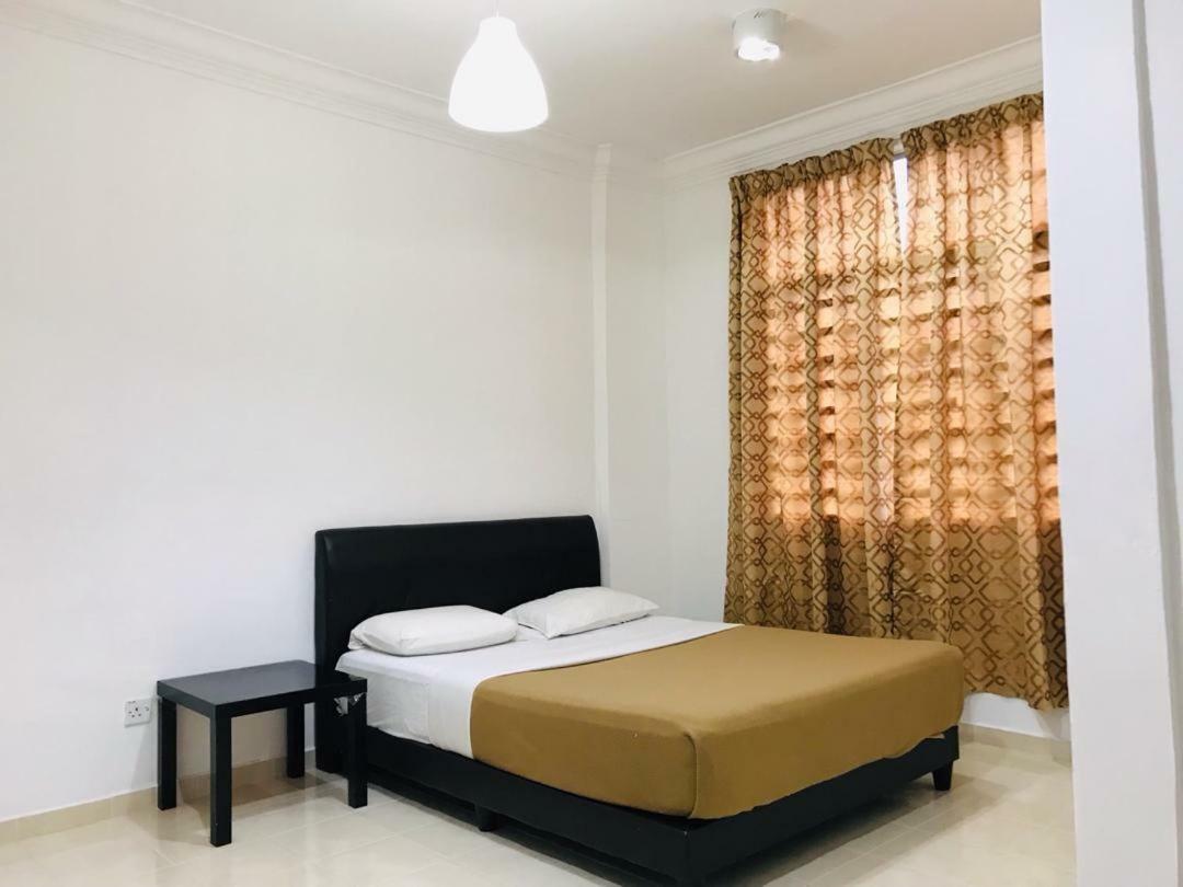 3 Rooms Apt @ Crown Imperial Court مرتفعات كاميرون المظهر الخارجي الصورة